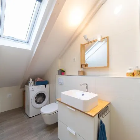 Sea Pearl Apartment Komiza