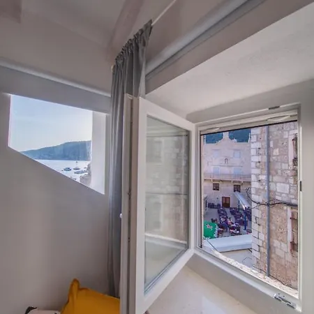 Apartment Sea Pearl Komiza